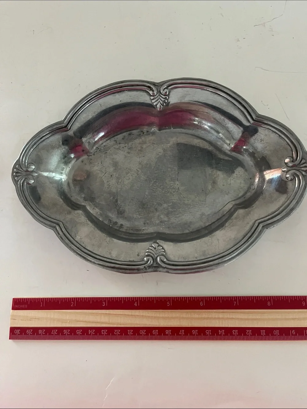 Lenox Decorative Silver-Tone Scalloped Serving Tray 9 inches